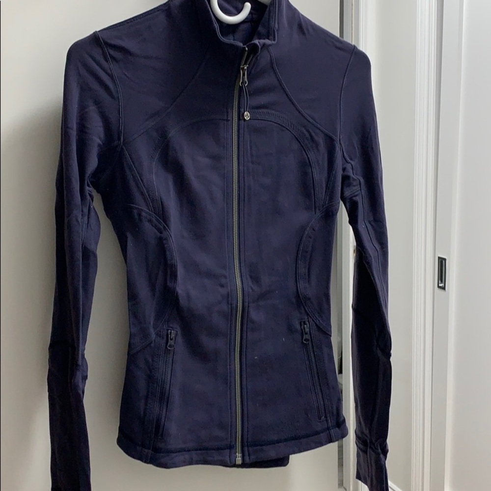 Lululemon zippered jacket, purple, size 6
